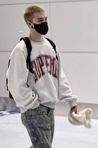 Hyunjin 🤍🥝 #hyunjin #airport #japan