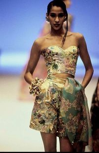 Gianfranco Ferre - Spring 1990 RTW