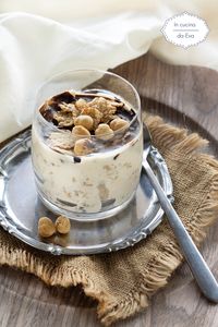 Yogurt greco e cereali integrali - Ricetta fit, magra- In cucina da Eva