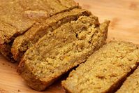 How to make a flourless pumpkin bread recipe with oats.  This uses maple syrup to naturally sweeten it. This is a really good recipe, even if you aren't gluten free.  The maple flavor really complements the pumpkin and the pumpkin spice.  It has a delicate flavor, and it's not too sweet.   This uses real pumpkin.  You can use canned pumpkin or fresh pumpkin puree.  Just make sure you use real pumpkin and not pumpkin pie filling. This is a blender recipe, and you make everything i…