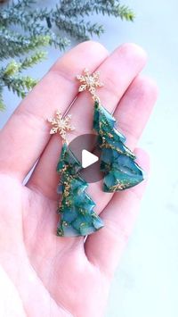 KA Jewellery on Instagram: "Making my last batch of Christmas earrings this year 🎄❄️ 
.
.
.
#polymerclay #polymerclayearrings #clayearrings #christmas #christmasgifts #christmasearrings #handmadejewelry #handmade #uniquejewelry #jewelry #smallbusiness #shopsmall #gifts #danglesearrings #marbleearrings #christmastree #snowflakeearrings"