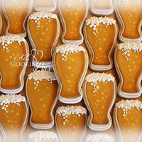 Social Scene Beer Party 2018 for @keystonemontessoriaz Flipped the @sweetsugarbelle milk bottle cookie cutter to make these. #azcookielove #royalicing #royalicingcookies #decoratedcookies #beer #beertasting #sweetsugarbellecutters #cookiesofinstagram