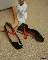 Olivia Mark - Colorblock Chunky Mary Jane Shoes with Square Toe