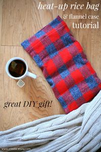 Easy heat-up rice bag and flannel case tutorial! Great DIY gift / Create / Enjoy