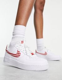 Nike Air Force 1 '07 gingham trainers in white and red | ASOS