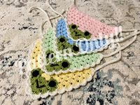 Peeper Frog Bandana Crochet Pattern