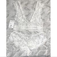 Nwt Elegant Moments White Lace Lingerie Set Top Has Button Closure On Back