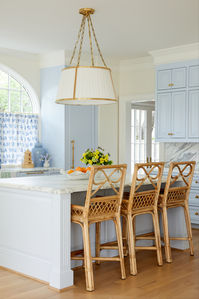 Add some frill and femininity to your Coastal Kitchen with our Bow Back Counter Stools! The perfect touch to the kitchen of your ocean side dream!