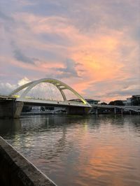 sunset at Binondo-Intramuros bridge 🇵🇭 #philippines #manila #intramuros #sunset