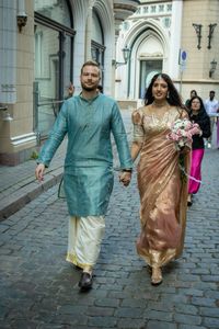 Pure tissue silk saree for the wedding. Royal elegance.