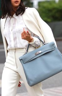 Profitez du Kelly d'Hermès sur Leasy Luxe et sublimez vos tenues de travail ! // www.leasyluxe.com #breathtaking #workingday #leasyluxe