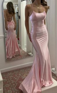 Item Descriptions: Silhouette: Mermaid Waist: Natural Sleeve Length: Sleeveless Fabric: Satin Shown Color:Pink Built-In Bra: Yes