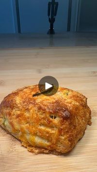 664K views · 71K reactions | Jalapeños & Cheddar  Ingredients-  3/4 cup/170 grams cold unsalted butter
3⅓ cups/425 grams all-purpose flour, plus more for rolling
1 tablespoon baking powder
2½ teaspoons kosher salt (such as Diamond Crystal) or 1¾ teaspoons fine sea salt.  1¼ cups/300 grams cold buttermilk
1 egg (for brushing on top before placing them into the oven)
1/2 cup cheddar cheese shredded (optional)
1 jalapeño sliced into quarters (optional)  Bake at 375F for 35 mins.  I adapted this recipe from a recipe shared by Eric Kim at NYT cooking. The original recipe included sugar (which I removed because I wanted a savoury version) and I put in that you need to brush your biscuits with a beaten egg to
get that crispy crust. #biscuits#scones#cheesebiscuits#baking#feedfeed#recipeshare#fyp#f