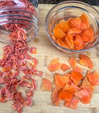 dry and rehydrated carrots