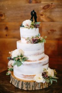 Everyone here at Divine Wedding Designs is there to help you choose your perfect wedding cake. And if you are going for a rustic wedding vibe then this cake might just be your favorite! Don’t do something you can’t undo and skip by this pin, save it for later. #DivineWeddingDesigns #WeddingCakes #RusticWedding #SayIDo #MyPerfectDay #Wedding #OutdoorWedding