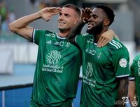 النادي الأهلي السعودي on X: "تحية الرئيس كيسيه للجماهير 🫡💚 #الاهلي_الأخدود #دوري_روشن_السعودي https://t.co/pzGYJk5weJ" / X