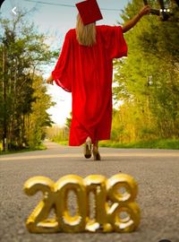 Graduation pose