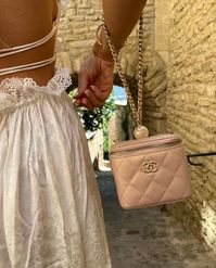 The perfect fashion accessory #fashion #aesthetic #fashionista #accessories #pursesandhandbags #chic #europe #influencer #fashiontrend #fashionstyle #outfitstyle #outfitideas #outfits