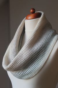 Ravelry: Gradient Cowl pattern by Anna Stasiak