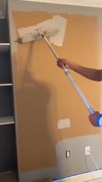 Effortless Precision: The Perfect Paint Edger allows you to achieve clean, straight lines along walls, ceilings, and trim effortlessly. Say goodbye to painter’s tape and touch-ups—this tool ensures perfect edges every time, enhancing the overall look of your paint job.