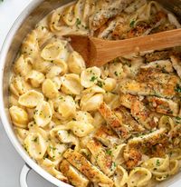 This Creamy Chicken Pasta has the most flavorful cream sauce tossed with juicy chicken and any kind of pasta! Add-on options include spinach, mushrooms, tomatoes, and more!