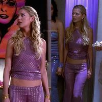 Melody’s outfit in Josie and the Pussycats. Which outfit’s your favourite? • Josie and the Pussycats PG ‧ 2001 ‧ 1h 38m • #josieandthepussycats #movie #movies #outfit #outfits #2000s #00s Do you like Melody’s outfits?