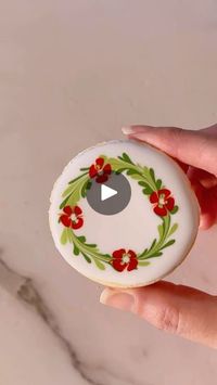 31K views · 2.9K reactions | On full Christmas music (and cookies) mode #royalicing #cookiedecorating #decoratedcookies #wetonwetcookies #sugarcookies | The Cookie Box Club