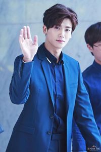 Park Hyung Sik