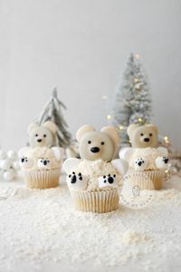 polar-bear-cupcake