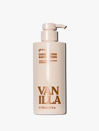 Comforting Vanilla Body Lotion Love vanilla? Then look no further. This creamy body lotion conditions skin, comforts the senses, and is perfectly scented with sweet, clean vanilla. Made with Coconut Oil and Vanilla Bean Extract. 1% for the planet 1% of the proceeds from purchases of the 2023 PINK Beauty Collection go to 1% of the Planet in support of environmental causes and non-profits. Vanilla Bean Extract Comforts skin and senses with its sweet, nostalgic scent. Quick Absorption Lightweight a