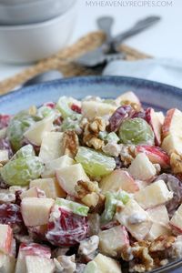 This is the best waldorf salad recipe to make! So creamy and delicious for a side dish! It's very simple to make and your guests will love it. Waldorf Salad Recipe ¼ cup mayonnaise or