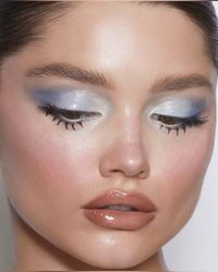 ig josecorella | @elevatebyjordan | makeup. makeup ideas. makeup inspo. blue eyeshadow. matte. glossy. icy lid. ice blue makeup. winter makeup.