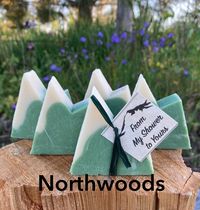 "NEW! Lovely Scents to choose from: Northwoods (woodsy) Green Tea Lemongrass - refreshing scent essential oil Mountain Meadow - A very pleasant sweet scent Personalized Mountain Favors is the perfect complement for your destination outdoor wedding, bridal shower guests, party favors, airbnb, gift baskets, vrbo, or any event. Our original Mini Soap (2\" or more high and 1.5 oz) will be LOVED by your guests. These adorable snow-capped mountains with your custom tag is a sweet way to say \"Thank Yo