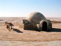 The Abandoned Star Wars Sets of Tatooine, Mos Espa, and the Lars Homestead – Abandoned Playgrounds