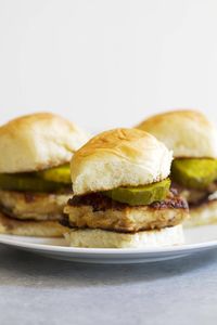 Southern Style Chicken Sandwiches | girlversusdough.com @girlversusdough #girlversusdough