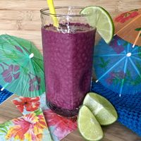 2017 #WildYourSmoothie entry by @Cloudsofcream    Wild Blueberry Hibiscus Breeze Smoothie - Clouds of Cream