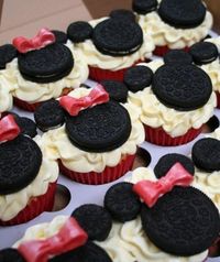 Mickey Mouse cupcakes