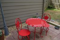 We can't believe this amazing patio furniture upcycle DIY for $25! check out the before and after patio table and chairs makeover DIY for backyard or porch.