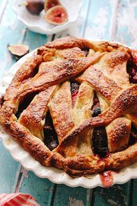 Spiced Plum Fig Pie | Joanne Eats Well With Others