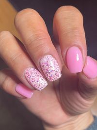 #PinkDipNails #DipPowderNails #PinkNails #TrendyNails #DipNailDesigns #StylishNails #ElegantNails #ChicNailArt #LongLastingManicure #NailInspo