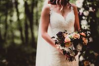 Twig + Olive Photography | bridal bouquet | intimate wedding ceremony | outdoor wedding | covid wedding | wedding portrait | wedding flowers | floral design | roses | ranunculus | spring wedding | wedding dress | bride | ceremony | Milwaukee WI | Milwaukee wedding | event and design florist |