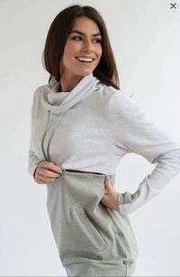 This is our #1 selling NURSING SWEATSHIRT and it comes in many color combos! The main reasons: the QUALITY fabric, LOOSE fit, and the TRENDY design! The material is super soft and washes great! **Nursing opening is hidden along the colorblock line. It's one long zipper with pulls on both sides, making it super easy to nurse (for any size chest).  **Two-tone thumbholes **95% cotton, 5% spandex **Machine wash **Fits true to size with a roomy fit. Size down if between sizes. MODEL: Alex is a size 2, 5'6 and is wearing a size XS. Jen is a size 18, 5'3, and is wearing a size XL. Check out our size chart, https://www.nursingqueen.com/pages/size-chart RETURN POLICY: 30 days and FREE exchanges. Normally SHIPS SAME DAY (shipping takes 2-4 days in the USA)!