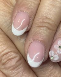 frenchies with flowers🤍🌿 • • polygel from @gellen.us • • #nailsnailsnails #nails #boltonnailtech #caledonnails #nailart #naildesign #summernails #vacaynails #bramptonnailtech #caledonnailtech #nailsoftheday #polygelnails #gtanailtech