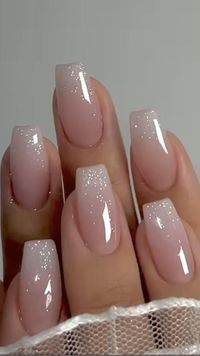 trendy nails, winter nails, christmas nails, winter nails 2022, winter nails inspiration, trendy winter nails, nails winter, nails for christmas, glitter ombre nails, nude ombre nails with glitter, pink ombre nails glitter, french ombre nails, french ombre nails coffin, french ombre nails with glitter, classy glitter nails, classy ombre nails, classy french ombre nails