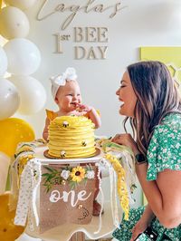 Layla's FIRST BEE DAY | One Year Old Birthday Party | Planning & DIY Tips - Kelsie Kristine