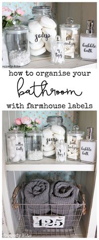 Need some organisation in your bathroom like me? Sharing a fun way to get the ball moving with how to organise your bathroom with Farmhouse Labels | www.raggedy-bits.com | #bathroom #labels #farmhouse #organise #raggedybits #decorate #DIY