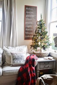 52 Small Christmas Tree Decor Ideas | ComfyDwelling.com #PinoftheDay #small #christmas #tree #decor #ideas