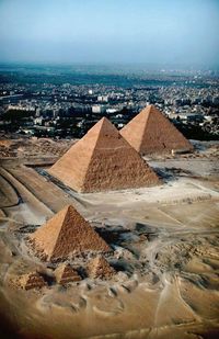 You think I 'miss-pinned'....did I????GREAT GIZA PYRAMIDS