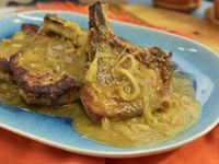 Smothered Pork Chops Recipe | Katie Lee | Food Network