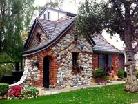 # COZY COBBLESTONE COTTAGE